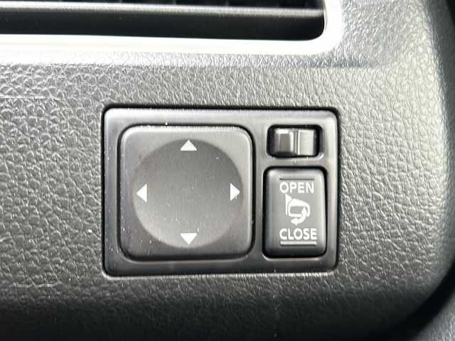 日産 セレナ ハイウェイスター S HV Vセレ 茨城県 2013(平25)年 8.3万km オーロラモーヴ 純正SDナビ/　　BT/CD/DVD/フルセグ/HDMI/アルパインフリップダウンモニター/バックカメラ/両側パワースライドドア/クルーズコントロール/純正16インチアルミホイール/HIDオートライト/アイドリングストップ/スマートキー