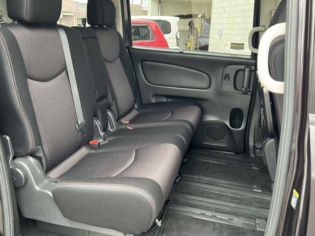 日産 セレナ ハイウェイスター S HV Vセレ 茨城県 2013(平25)年 8.3万km オーロラモーヴ 純正SDナビ/　　BT/CD/DVD/フルセグ/HDMI/アルパインフリップダウンモニター/バックカメラ/両側パワースライドドア/クルーズコントロール/純正16インチアルミホイール/HIDオートライト/アイドリングストップ/スマートキー