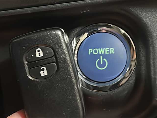 トヨタ アクア S スタイルブラック 広島県 2019(平31)年 5.4万km ダークブルーマイカ 禁煙車/トヨタセーフティセンス/・プリクラッシュセーフティ/・レーンディパーチャーアラート/・オートマチックハイビーム/・先行車発進お知らせ/クリアランスソナー/純正ナビ（NSCD-W68）/・ワンセグ/CD/Bluetooth/バックカメラ/ステアリングスイッチ/オートライト/スマートキー-/プッシュスタート/ドライブレコーダー（DRV-830）/ドアバイザー/モデリスタ15インチアルミホイール/スタッドレスタイヤ車載（175/65R15）