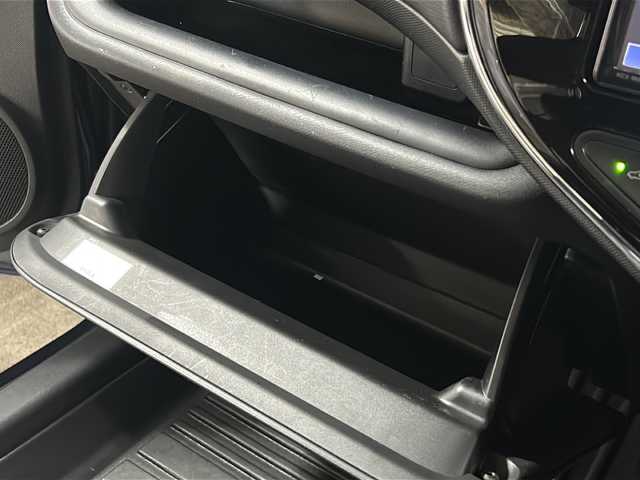 トヨタ アクア S スタイルブラック 広島県 2019(平31)年 5.4万km ダークブルーマイカ 禁煙車/トヨタセーフティセンス/・プリクラッシュセーフティ/・レーンディパーチャーアラート/・オートマチックハイビーム/・先行車発進お知らせ/クリアランスソナー/純正ナビ（NSCD-W68）/・ワンセグ/CD/Bluetooth/バックカメラ/ステアリングスイッチ/オートライト/スマートキー-/プッシュスタート/ドライブレコーダー（DRV-830）/ドアバイザー/モデリスタ15インチアルミホイール/スタッドレスタイヤ車載（175/65R15）