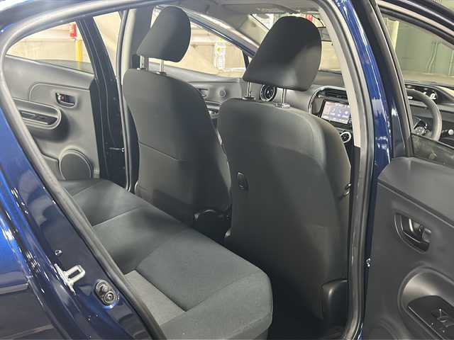 トヨタ アクア S スタイルブラック 広島県 2019(平31)年 5.4万km ダークブルーマイカ 禁煙車/トヨタセーフティセンス/・プリクラッシュセーフティ/・レーンディパーチャーアラート/・オートマチックハイビーム/・先行車発進お知らせ/クリアランスソナー/純正ナビ（NSCD-W68）/・ワンセグ/CD/Bluetooth/バックカメラ/ステアリングスイッチ/オートライト/スマートキー-/プッシュスタート/ドライブレコーダー（DRV-830）/ドアバイザー/モデリスタ15インチアルミホイール/スタッドレスタイヤ車載（175/65R15）