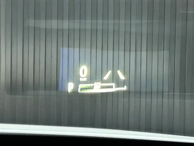 レクサス ＲＸ 300 Fスポーツ 福岡県 2021(令3)年 2万km ホワイトノーヴァガラスフレーク パノラマサンルーフ/ＬｅｘｕｓＳａｆｅｔｙＳｙｓｔｅｍ＋　/三眼LED/赤革シート/前席エアシート　/全席シートヒーター/ステアリングヒーター/純正ナビ　/全方位カメラ/フルセグTV/Bluetooth/前後ドライブレコーダー/純正２０インチアルミホイール/ETC2.0/取扱説明書/保証書