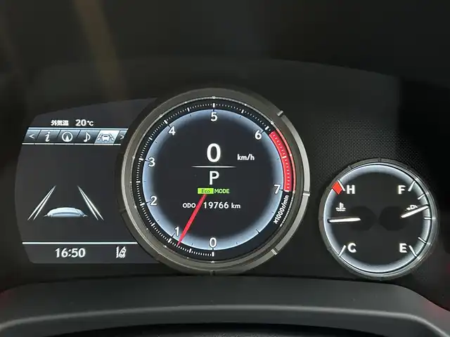 レクサス ＲＸ 300 Fスポーツ 福岡県 2021(令3)年 2万km ホワイトノーヴァガラスフレーク パノラマサンルーフ/ＬｅｘｕｓＳａｆｅｔｙＳｙｓｔｅｍ＋　/三眼LED/赤革シート/前席エアシート　/全席シートヒーター/ステアリングヒーター/純正ナビ　/全方位カメラ/フルセグTV/Bluetooth/前後ドライブレコーダー/純正２０インチアルミホイール/ETC2.0/取扱説明書/保証書