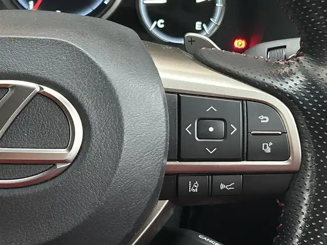 レクサス ＲＸ 300 Fスポーツ 福岡県 2021(令3)年 2万km ホワイトノーヴァガラスフレーク パノラマサンルーフ/ＬｅｘｕｓＳａｆｅｔｙＳｙｓｔｅｍ＋　/三眼LED/赤革シート/前席エアシート　/全席シートヒーター/ステアリングヒーター/純正ナビ　/全方位カメラ/フルセグTV/Bluetooth/前後ドライブレコーダー/純正２０インチアルミホイール/ETC2.0/取扱説明書/保証書