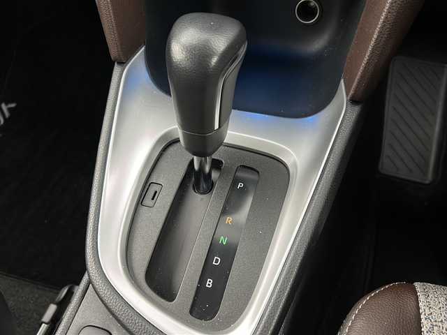 トヨタ ヤリスクロス ハイブリッド 宮城県 2021(令3)年 3.7万km ブラックマイカ/ホワイトパールクリスタルシャイン 2トーン 禁煙車/トヨタセーフティーセンス/・プリクラッシュセーフティーシステム/・レーダークルーズコントロール/・レーントレーシングアシスト/・パーキングサポートブレーキ/・オートマチックハイビーム/・クリアランスソナー/・ロードサインアシスト/アドバンストパーキングアシスト/ヘッドアップディスプレイ/純正8インチディスプレイオーディオ/（BT.AM.FM.USB.Miracast）/バックカメラ/フルセグテレビ/ビルトインETC/前後ドライブレコーダー/前席シートヒーター/運転席パワーシート/ハーフレザーシート/電動リアゲート/AUTOHOLD/ステアリングヒーター/革巻きステアリング/ステアリングスイッチ/プッシュスタート/スマートキー/スペアキー/純正フロアマット/純正18インチアルミホイール/LEDヘッドライト/横滑り防止機能/アイドリングストップ/コーナーセンサー