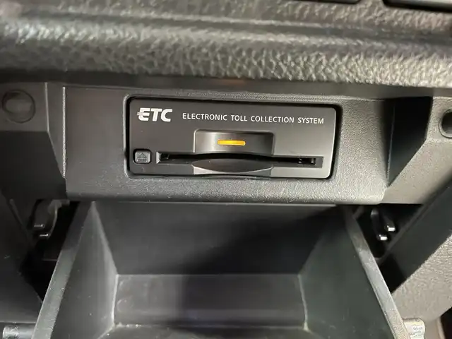 日産 エルグランド 250ハイウェイスター 大阪府 2011(平23)年 6万km ファントムブラック ”(株)IDOMが運営する【じしゃロン堺店】の自社ローン専用車両になります。/こちらは現金またはオートローンご利用時の価格です。自社ローンご希望の方は別途その旨お申付け下さい”