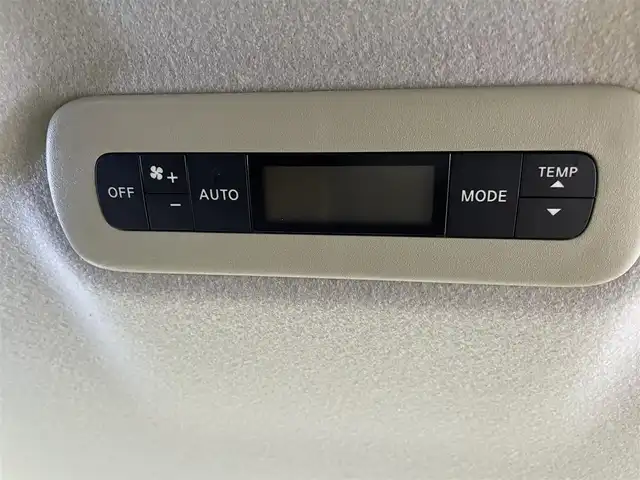 日産 エルグランド 250ハイウェイスター 大阪府 2011(平23)年 6万km ファントムブラック ”(株)IDOMが運営する【じしゃロン堺店】の自社ローン専用車両になります。/こちらは現金またはオートローンご利用時の価格です。自社ローンご希望の方は別途その旨お申付け下さい”