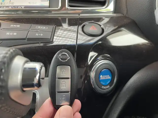 日産 エルグランド 250ハイウェイスター 大阪府 2011(平23)年 6万km ファントムブラック ”(株)IDOMが運営する【じしゃロン堺店】の自社ローン専用車両になります。/こちらは現金またはオートローンご利用時の価格です。自社ローンご希望の方は別途その旨お申付け下さい”