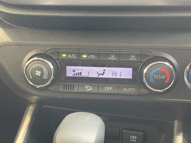 トヨタ ライズ G 愛知県 2022(令4)年 4.8万km レーザーブルークリスタルシャイン 純正ディズプレイオーディオナビ/コーナーセンサー/純正アルミホイール/LEDヘッドライト/オートライト/ETC/衝突軽減システム/Bluetooth/ステアリングスイッチ/スマートキー/プッシュスタート