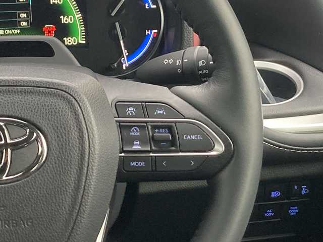 トヨタ ノア ハイブリッド S－Z 佐賀県 2022(令4)年 3.9万km ホワイトパールクリスタルシャイン 純正10.5インチディスプレイオーディオ/パノラマミックビューモニター/純正フリップダウンモニター/両側パワースライドドア/プリクラッシュセーフティ/レーンディパーチャーアラート/オートハイビーム/アダプティブクルーズコントロール/アドバンスドパーク/ブラインドスポットモニター/リアクロストラフィックアラート/クリアランスソナー/ドライバーモニター/電動パーキングブレーキ/オートブレーキホールド/ハーフレザーシート/シートヒーター/ステアリングリモコン/ドライブレコーダー/プッシュスタート/スマートキー/LEDヘッドライト/フォグライト/純正アルミホイール