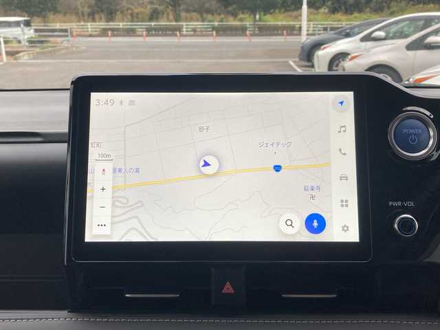 トヨタ ノア ハイブリッド S－Z 佐賀県 2022(令4)年 3.9万km ホワイトパールクリスタルシャイン 純正10.5インチディスプレイオーディオ/パノラマミックビューモニター/純正フリップダウンモニター/両側パワースライドドア/プリクラッシュセーフティ/レーンディパーチャーアラート/オートハイビーム/アダプティブクルーズコントロール/アドバンスドパーク/ブラインドスポットモニター/リアクロストラフィックアラート/クリアランスソナー/ドライバーモニター/電動パーキングブレーキ/オートブレーキホールド/ハーフレザーシート/シートヒーター/ステアリングリモコン/ドライブレコーダー/プッシュスタート/スマートキー/LEDヘッドライト/フォグライト/純正アルミホイール