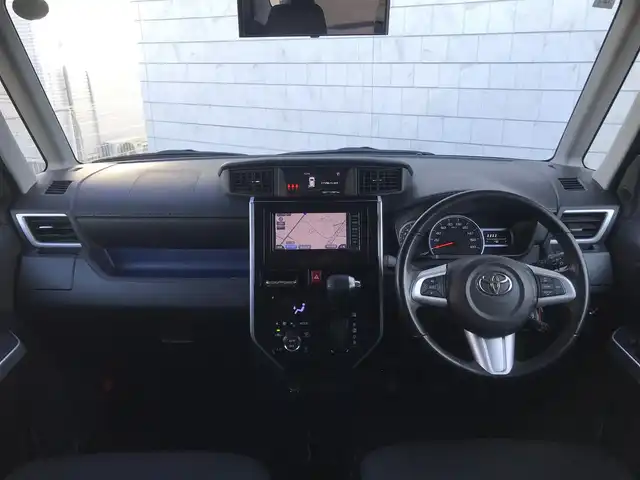 トヨタ ルーミー カスタムG－T 栃木県 2018(平30)年 11.3万km ブライトシルバーM (株)IDOMが運営する【じしゃロン小山店】の自社ローン対象車両になります。こちらは現金ご利用時の価格です。/自社ローンご希望の方は別途その旨お申付け下さい。//ワンオーナー/禁煙車/純正ワンセグナビ/（CD/AM/FMラジオ）/(Bluetooth)/スマートキー/プッシュスタート/バックカメラ/ＥＴＣ/両側パワースライドドア/車線逸脱警報/プリクラッシュセーフティ/クルーズコントロール/コーナーセンサー/後部座席サンシェード/アイドリングストップ/ステアリングリモコン/電動格納ドアミラー/パワーウインドウ/オートライト/防眩ミラー