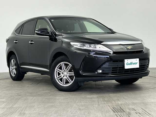 トヨタ ハリアー プレミアム 三重県 2017(平29)年 6.6万km ブラック /禁煙車//純正ナビ/・フルセグ・Bluetooth・CD・DVD・SD//バックカメラ//サンルーフ//トヨタセーフティセンス//プリクラッシュセーフティ//レーダクルーズコントロール//オートマチックハイビーム//レーントレーシングアシスト//電子パーキング//パワーバックドア//ブレーキホールド//前後クリアランスソナー//前方ドライブレコーダー//アイドリングストップ//LEDヘッドライト//オートライト//サマータイヤ付き純正AW4本積込//プッシュスタート//スマートキー