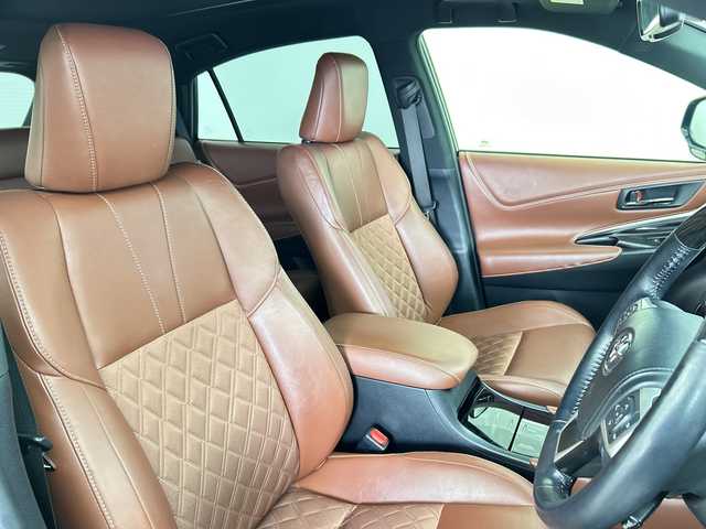 トヨタ ハリアー プレミアム 三重県 2017(平29)年 6.6万km ブラック /禁煙車//純正ナビ/・フルセグ・Bluetooth・CD・DVD・SD//バックカメラ//サンルーフ//トヨタセーフティセンス//プリクラッシュセーフティ//レーダクルーズコントロール//オートマチックハイビーム//レーントレーシングアシスト//電子パーキング//パワーバックドア//ブレーキホールド//前後クリアランスソナー//前方ドライブレコーダー//アイドリングストップ//LEDヘッドライト//オートライト//サマータイヤ付き純正AW4本積込//プッシュスタート//スマートキー