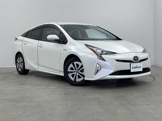 トヨタ プリウス A プレミアム 新潟県 2016(平28)年 3.3万km ホワイトパールクリスタルシャイン ディーラー純正9インチナビ/(DSZT-YC4T)/(CD.DVD.SD.フルセグ.Bluetooth)/バックカメラ/トヨタセーフティセンス/・プリクラッシュセーフティ/・レーダークルーズコントロール/・レーンキープアシスト/・オートマチックハイビーム/革巻きステアリング/ステアリングリモコン/LEDオートライト/フォグランプ/コーナーセンサー/ヘッドアップディスプレイ/パーキングアシスト/AC100V/プッシュスタート/スマートキー×2/サマータイヤAWセット車載