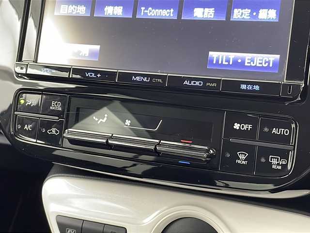 トヨタ プリウス A プレミアム 新潟県 2016(平28)年 3.3万km ホワイトパールクリスタルシャイン ディーラー純正9インチナビ/(DSZT-YC4T)/(CD.DVD.SD.フルセグ.Bluetooth)/バックカメラ/トヨタセーフティセンス/・プリクラッシュセーフティ/・レーダークルーズコントロール/・レーンキープアシスト/・オートマチックハイビーム/革巻きステアリング/ステアリングリモコン/LEDオートライト/フォグランプ/コーナーセンサー/ヘッドアップディスプレイ/パーキングアシスト/AC100V/プッシュスタート/スマートキー×2/サマータイヤAWセット車載