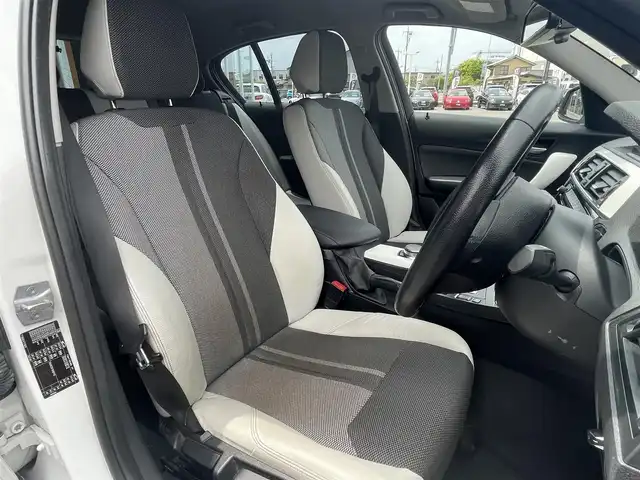 ＢＭＷ １１８ｄ スタイル 栃木県 2018(平30)年 5.8万km ミネラルホワイト コンフォートアクセス/インテリジェントセーフティ/ナビ/バックカメラ/ミラーETC/オートライト/LEDヘッドライト/PDC/クルーズコントロール/ハーフレザー /シートヒーター /ドラレコ前後/スタッドレス付きアルミ4本積込