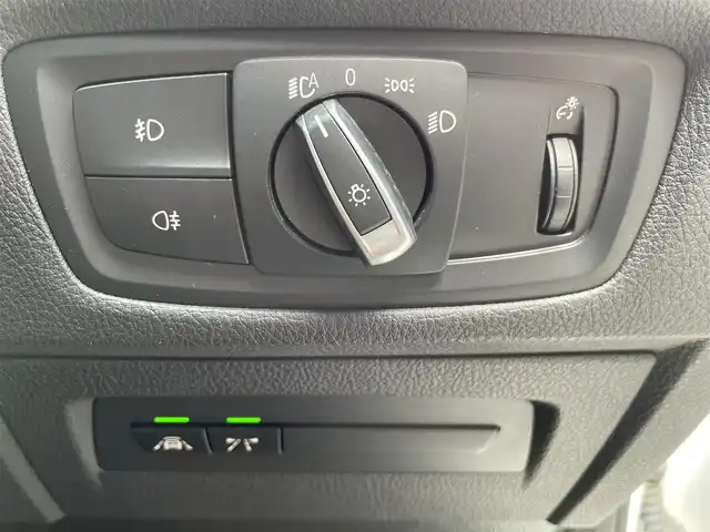 ＢＭＷ １１８ｄ スタイル 栃木県 2018(平30)年 5.8万km ミネラルホワイト コンフォートアクセス/インテリジェントセーフティ/ナビ/バックカメラ/ミラーETC/オートライト/LEDヘッドライト/PDC/クルーズコントロール/ハーフレザー /シートヒーター /ドラレコ前後/スタッドレス付きアルミ4本積込