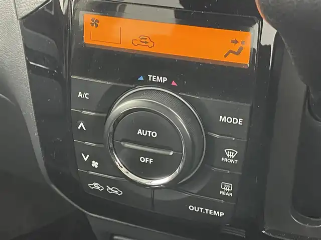日産 ルークス ハイウェイスター 埼玉県 2012(平24)年 5.5万km スノーパールホワイト 社外ナビ　片側パワースライドドア　ＥＴＣ　ドライブレコーダー　ＣＤ　ＤＶＤ　Ｂｌｕｅｔｏｏｔｈ　地デジフルセグＴＶ　純正アルミホイール　スマートキー　オートライト　純正フロアマット　ＨＩＤヘッドライト