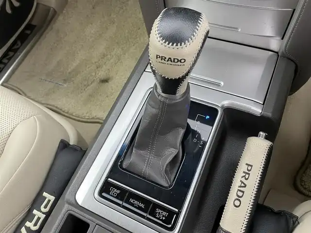 トヨタ ランドクルーザー プラド TZ－G 富山県 2020(令2)年 8.4万km ホワイトパールクリスタルシャイン 4WD/7人乗り/モデリスタエアロ/サンルーフ/純正ナビ（FM/AM/BT）/AppleCarPlay/AndroidAuto/フルセグTV/全方位カメラ/レーダークルーズコントロール/本革シート/前席パワーシート/D席シートメモリー/前席エアシート/ビルトインETC2.0/前後ドライブレコーダー/スマートキー/スペアキー1本/プッシュスタート/レーンキープアシスト/衝突被害軽減システム/BSM/前後コーナーセンサー/センターデフロック/ダウンヒルアシストコントロール/純正フロアマット/ラゲッジマット/パドルシフト/純正19インチAW