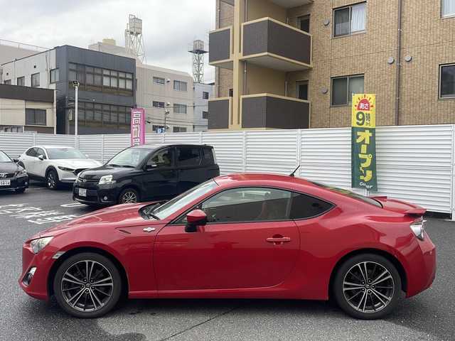 トヨタ ８６ GT リミテッド 広島県 2012(平24)年 1.1万km ライトニングレッド /登録時走行距離/　　　　　　　11096キロ/ワンオーナー/純正ナビ/バックカメラ/地デジ/前席シートヒーター/スペアキー×１/ETC/新車時整備手帳/　　【保証書】/取扱説明書/