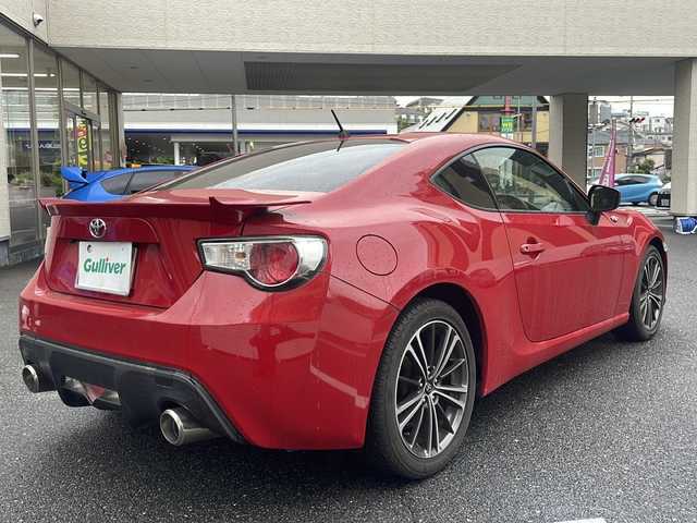 トヨタ ８６ GT リミテッド 広島県 2012(平24)年 1.1万km ライトニングレッド /登録時走行距離/　　　　　　　11096キロ/ワンオーナー/純正ナビ/バックカメラ/地デジ/前席シートヒーター/スペアキー×１/ETC/新車時整備手帳/　　【保証書】/取扱説明書/