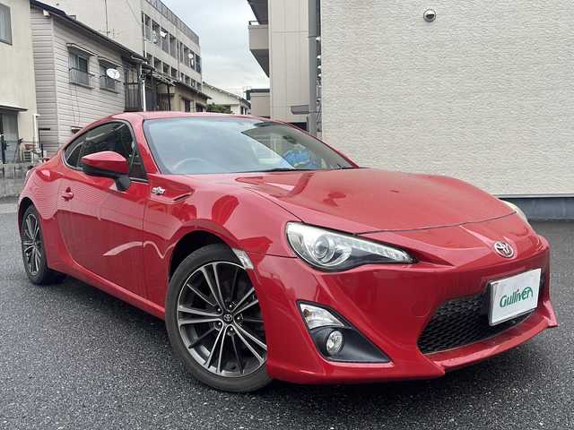 トヨタ ８６ GT リミテッド 広島県 2012(平24)年 1.1万km ライトニングレッド /登録時走行距離/　　　　　　　11096キロ/ワンオーナー/純正ナビ/バックカメラ/地デジ/前席シートヒーター/スペアキー×１/ETC/新車時整備手帳/　　【保証書】/取扱説明書/
