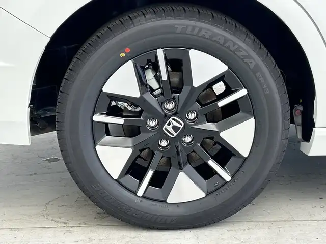 ホンダ ステップワゴン eHEV エアー EX 愛知県 2025(令7)年 0.1千km パール 登録済未使用車/純正ナビ/・フルセグ/・Bluetooth/・Apple Car Play/・Android Auto/・CD/・DVD/両側パワースライドドア/前席シートヒーター/バックカメラ/追従型クルコン/レーンキープアシスト/衝突軽減ブレーキ/コーナーセンサー/盗難防止装置/横滑り防止装置/純正アルミホイール/LEDヘッドライト/スマートキー/スペアキー/保証書/取扱説明書