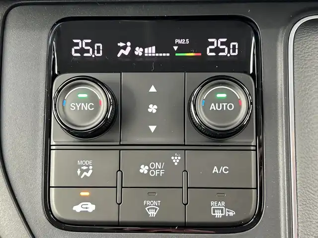 ホンダ ステップワゴン eHEV エアー EX 愛知県 2025(令7)年 0.1千km パール 登録済未使用車/純正ナビ/・フルセグ/・Bluetooth/・Apple Car Play/・Android Auto/・CD/・DVD/両側パワースライドドア/前席シートヒーター/バックカメラ/追従型クルコン/レーンキープアシスト/衝突軽減ブレーキ/コーナーセンサー/盗難防止装置/横滑り防止装置/純正アルミホイール/LEDヘッドライト/スマートキー/スペアキー/保証書/取扱説明書