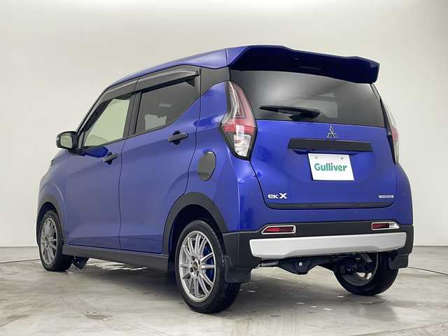 三菱 ｅＫクロス T 秋田県 2022(令4)年 2万km サファイアブルーメタリック 4WD/マイパイロット/純正ディーラーOPナビ/　（CD/DVD/Bluetooth/TV）/全方位カメラ/バックカメラ/デジタルインナーミラー/ステアリングスイッチ/革巻きハンドル/ETC/前席シートヒーター/電動格納ミラー/プッシュスタート/純正フロアマット/社外アルミホイール/クリアランスソナー/LEDヘッドライト/フォグランプ/オートライト/スマートキー