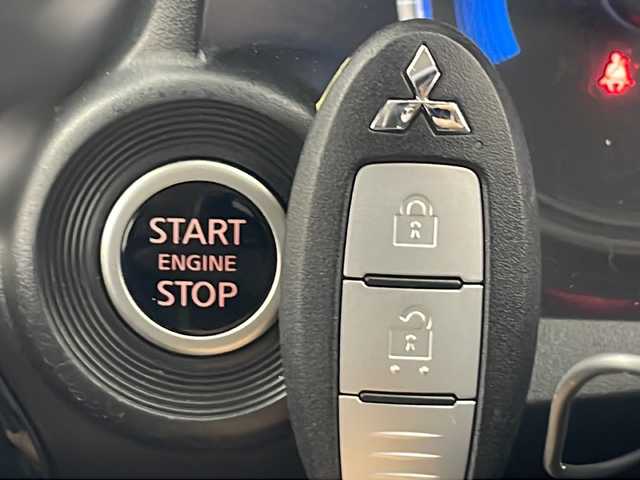 三菱 ｅＫクロス T 秋田県 2022(令4)年 2万km サファイアブルーメタリック 4WD/マイパイロット/純正ディーラーOPナビ/　（CD/DVD/Bluetooth/TV）/全方位カメラ/バックカメラ/デジタルインナーミラー/ステアリングスイッチ/革巻きハンドル/ETC/前席シートヒーター/電動格納ミラー/プッシュスタート/純正フロアマット/社外アルミホイール/クリアランスソナー/LEDヘッドライト/フォグランプ/オートライト/スマートキー