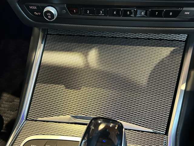 ＢＭＷ ３２０ｄ xDrive Mスポーツ EDサンライズ 宮城県 2020(令2)年 4万km メルボルンレッド 限定生産車両（色限定50台）/アクティブクルーズコントロール/レーンキープアシスト/レーンチェンジウォーニング/iDriveナビゲーションシステム/リヤビューカメラ/AppleCarPlay/ヴァーネスカレザーシート（ブラック）/メモリ機能付きパワーシート/シートヒーター/レーザーライトLEDヘッドライト/アダプティブMサスペンション/3ゾーンエアコン/アンビエントライト/ワイヤレス充電/前後ドライブレコーダー/ETC2.0車載器/純正19インチブラックAW/コンフォートアクセス