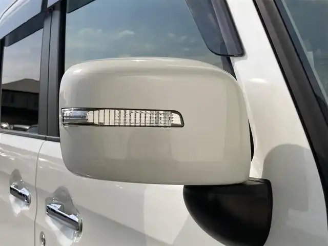 スズキ スペーシア カスタム HYBRID XS 静岡県 2019(平31)年 5.7万km ピュアホワイトP スズキセーフティサポート/社外メモリーナビ(MDV-Z704W)/　AM FM CD DVD Bluetooth USB SD/フルセグTV/ビルトインETC/LEDオートヘッドランプ/リアクリアランスソナー/ハーフレザーシート/シートヒーター(運転席)/両側パワースライドドア/純正15インチアルミホイール/スマートキー2本/リアサンシェード/後席7インチモニター/バックモニター/前後方ドライブレコーダー
