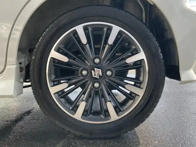 スズキ スペーシア カスタム HYBRID XS 静岡県 2019(平31)年 5.7万km ピュアホワイトP スズキセーフティサポート/社外メモリーナビ(MDV-Z704W)/　AM FM CD DVD Bluetooth USB SD/フルセグTV/ビルトインETC/LEDオートヘッドランプ/リアクリアランスソナー/ハーフレザーシート/シートヒーター(運転席)/両側パワースライドドア/純正15インチアルミホイール/スマートキー2本/リアサンシェード/後席7インチモニター/バックモニター/前後方ドライブレコーダー
