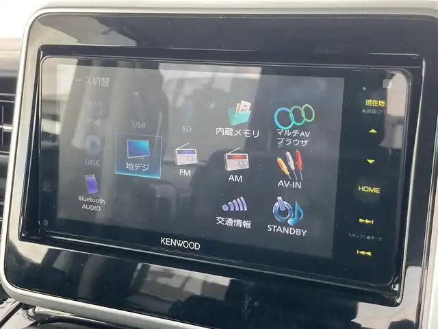 スズキ スペーシア カスタム HYBRID XS 静岡県 2019(平31)年 5.7万km ピュアホワイトP スズキセーフティサポート/社外メモリーナビ(MDV-Z704W)/　AM FM CD DVD Bluetooth USB SD/フルセグTV/ビルトインETC/LEDオートヘッドランプ/リアクリアランスソナー/ハーフレザーシート/シートヒーター(運転席)/両側パワースライドドア/純正15インチアルミホイール/スマートキー2本/リアサンシェード/後席7インチモニター/バックモニター/前後方ドライブレコーダー