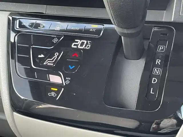 日産 ルークス X 東京都 2020(令2)年 2.7万km ソーダブルーM エマ―ジェンシーブレーキ/インテリジェントクリアランスソナー/踏み間違い防止装置/純正9インチナビ/CD/DVD/BT/AM/FM/USB/アラウンドビューモニター/ハンズフリーパワースライド/純正ドライブレコーダー/背面テーブル/USBポート