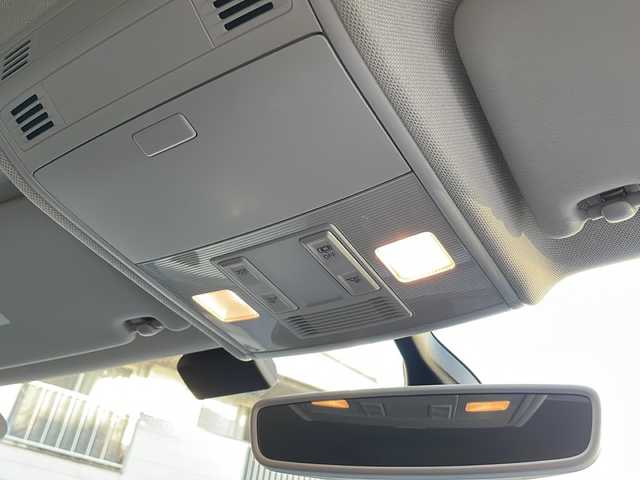 フォルクスワーゲン ポロ TSIコンフォートライン 宮崎県 2018(平30)年 4.4万km ディープブラックパールエフェクト 純正ＳＤナビ　(BT/CD/フルセグ/AM/FM)/バックカメラ/アイドリングストップ　/クルーズコントロール/純正フロアマット　/純正アルミホイール/オートライト　/ＥＴＣ2.0/ドアバイザー/横滑り防止/電動格納ミラー/MTモード付AT