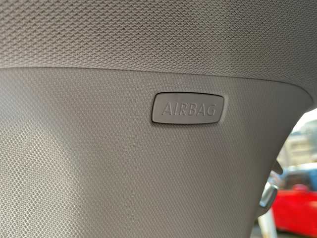 フォルクスワーゲン ポロ TSIコンフォートライン 宮崎県 2018(平30)年 4.4万km ディープブラックパールエフェクト 純正ＳＤナビ　(BT/CD/フルセグ/AM/FM)/バックカメラ/アイドリングストップ　/クルーズコントロール/純正フロアマット　/純正アルミホイール/オートライト　/ＥＴＣ2.0/ドアバイザー/横滑り防止/電動格納ミラー/MTモード付AT