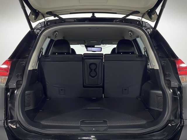 日産 エクストレイル 20Xi 広島県 2019(平31)年 6.2万km ダイヤモンドブラック 禁煙車/純正ナビ/全周囲カメラ/インテリジェントルームミラー/シートヒーター/ブラインドスポットモニター/電動パーキングブレーキ/電動リアゲート/ルーフレール/ＥＴＣ/前方ドラレコ/オートマチックハイビーム/レーンキープアシスト/衝突軽減/純正18インチアルミホイール(225/60/R18)/エアバッグ(運転席/助手席)