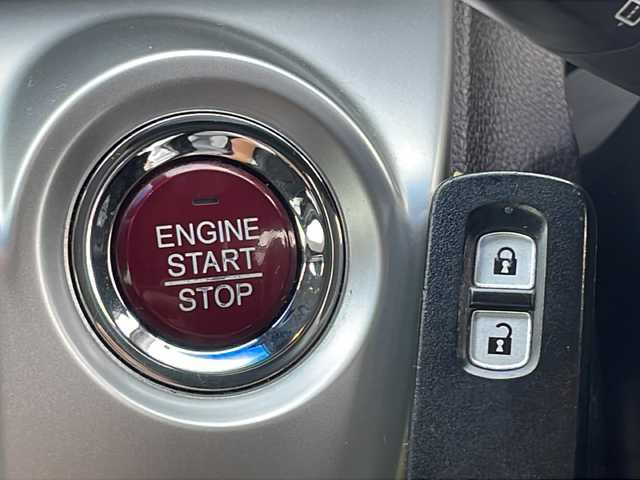 ホンダ Ｎ ＷＧＮ カスタム G ターボパッケージ 山口県 2014(平26)年 8.2万km スマートブラック 純正SDナビ　【VXM-145VSi】/・Bluetooth接続/・DVD再生機能有/・ワンセグTV/バックカメラ/シティブレーキアクティブシステム/クルーズコントロール/パドルシフト/フロアマット/ハーフレザーシート/スマートキー/プッシュスタート/純正15インチアルミホイール/ドアバイザー/ウィンカーミラー/横滑り防止装置/取扱説明書/保証書