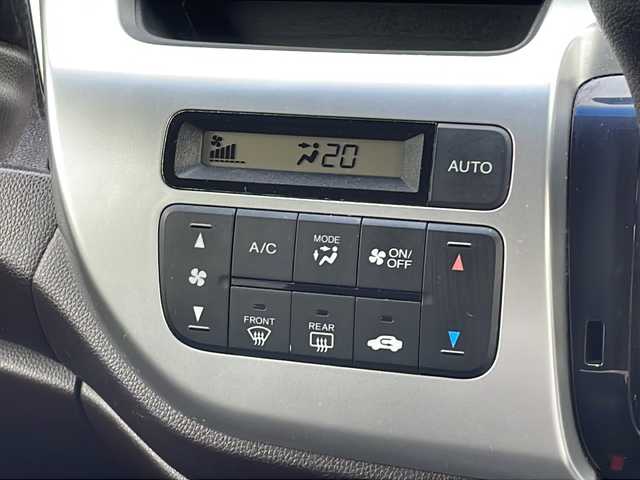 ホンダ Ｎ ＷＧＮ カスタム G ターボパッケージ 山口県 2014(平26)年 8.2万km スマートブラック 純正SDナビ　【VXM-145VSi】/・Bluetooth接続/・DVD再生機能有/・ワンセグTV/バックカメラ/シティブレーキアクティブシステム/クルーズコントロール/パドルシフト/フロアマット/ハーフレザーシート/スマートキー/プッシュスタート/純正15インチアルミホイール/ドアバイザー/ウィンカーミラー/横滑り防止装置/取扱説明書/保証書