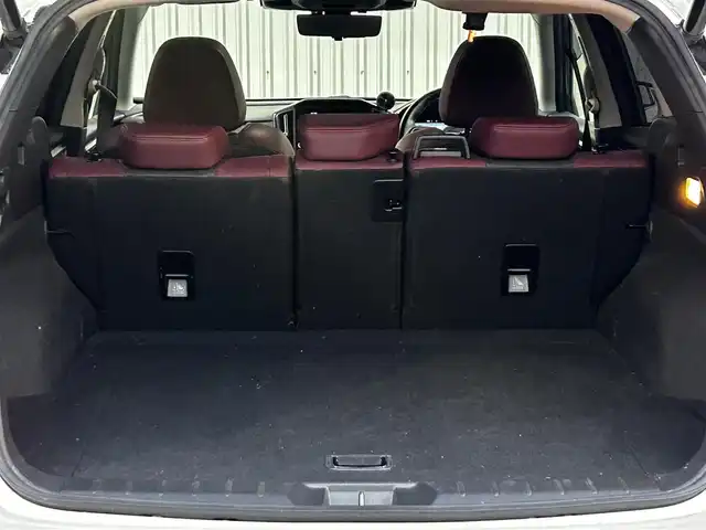 スバル レヴォーグ 1．8STIスポーツ EX 静岡県 2020(令2)年 5.7万km クリスタルホワイトP ユーザー買取車両/法人ワンオーナー/純正ナビ/【AM/FM/BT/TV】/純正18インチAW/純正LEDヘッドライト/デジタルインナーミラー/4WD/MTモード付AT/アイドリンクストップ/スマートキー/スペアキー×１/クルーズコントロール（追従走行あり）/USB入力端子/ETC/車外カメラ（バック/左サイド）/電動理アゲート/ドライブレコーダー/レザーシート/パワーシート/シートヒーター/純正エアロパーツ（フロント/リア）/横滑り防止装置/レーンアシスト/衝撃被害軽減システム/保証書/取扱説明書