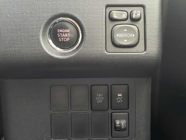 トヨタ スペイド F 福岡県 2015(平27)年 13.1万km ブラック 純正7型メモリナビ（NSZT-W64）/フルセグTV/Bluetooth/CD/DVD/モデリスタエアロ/片側パワースライドドア/チップアップシート/純正15インチアルミホイール/純正フロアマット/純正ドアバイザー/スマートキー/スペアキー1本/プッシュスタート