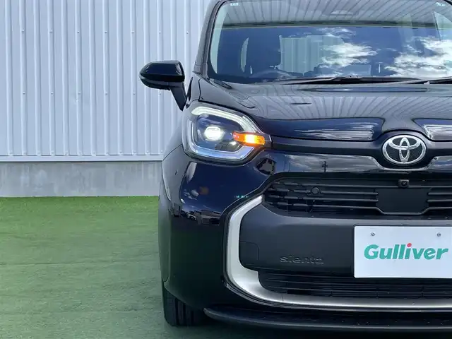 トヨタ シエンタ ハイブリッド Z 香川県 2024(令6)年 0.5万km ブラック トヨタセーフティセンス/→プリクラッシュセーフティ/→レーンディパーチャーアラート/→レーダークルーズコントロール/→アダプティブハイビームアシスト/→ロードサインアシスト/→ドライバー異常時対応システム/→プロアクティブドライビングアシスト/→発信遅れ告知機能/純正10.5型インチディスプレイオーディオ/【フルセグＴＶ/AM/FM//Bluetooth】/パノラミックビューモニター/バックカメラ/シートヒーター/革巻きステアリング/ステアリングヒーター/両側パワースライドドア/リアロールサンシェード/LEDライト/純正15インチアルミホイール/ETC2.0/スマートキー/プッシュスタート