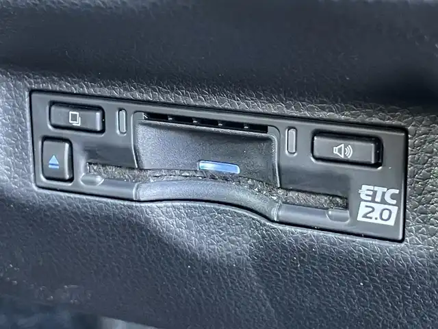 トヨタ シエンタ ハイブリッド Z 香川県 2024(令6)年 0.5万km ブラック トヨタセーフティセンス/→プリクラッシュセーフティ/→レーンディパーチャーアラート/→レーダークルーズコントロール/→アダプティブハイビームアシスト/→ロードサインアシスト/→ドライバー異常時対応システム/→プロアクティブドライビングアシスト/→発信遅れ告知機能/純正10.5型インチディスプレイオーディオ/【フルセグＴＶ/AM/FM//Bluetooth】/パノラミックビューモニター/バックカメラ/シートヒーター/革巻きステアリング/ステアリングヒーター/両側パワースライドドア/リアロールサンシェード/LEDライト/純正15インチアルミホイール/ETC2.0/スマートキー/プッシュスタート