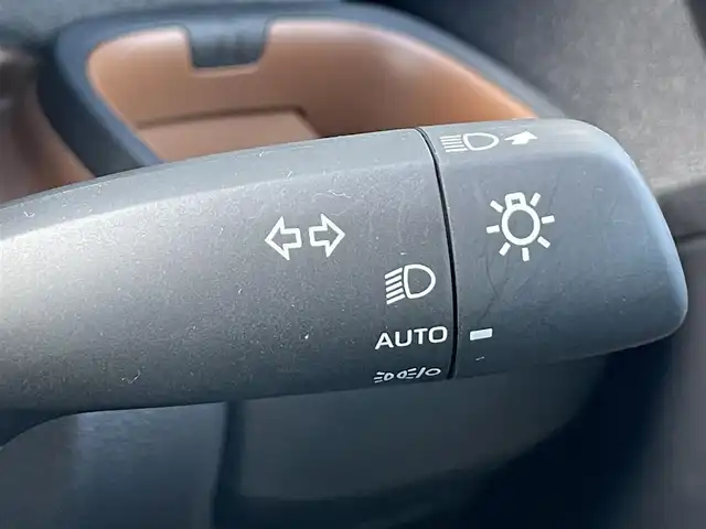 トヨタ シエンタ ハイブリッド Z 香川県 2024(令6)年 0.5万km ブラック トヨタセーフティセンス/→プリクラッシュセーフティ/→レーンディパーチャーアラート/→レーダークルーズコントロール/→アダプティブハイビームアシスト/→ロードサインアシスト/→ドライバー異常時対応システム/→プロアクティブドライビングアシスト/→発信遅れ告知機能/純正10.5型インチディスプレイオーディオ/【フルセグＴＶ/AM/FM//Bluetooth】/パノラミックビューモニター/バックカメラ/シートヒーター/革巻きステアリング/ステアリングヒーター/両側パワースライドドア/リアロールサンシェード/LEDライト/純正15インチアルミホイール/ETC2.0/スマートキー/プッシュスタート