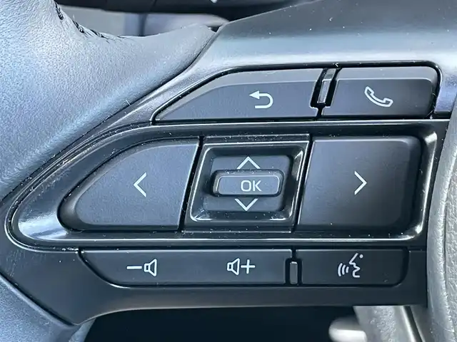 トヨタ シエンタ ハイブリッド Z 香川県 2024(令6)年 0.5万km ブラック トヨタセーフティセンス/→プリクラッシュセーフティ/→レーンディパーチャーアラート/→レーダークルーズコントロール/→アダプティブハイビームアシスト/→ロードサインアシスト/→ドライバー異常時対応システム/→プロアクティブドライビングアシスト/→発信遅れ告知機能/純正10.5型インチディスプレイオーディオ/【フルセグＴＶ/AM/FM//Bluetooth】/パノラミックビューモニター/バックカメラ/シートヒーター/革巻きステアリング/ステアリングヒーター/両側パワースライドドア/リアロールサンシェード/LEDライト/純正15インチアルミホイール/ETC2.0/スマートキー/プッシュスタート