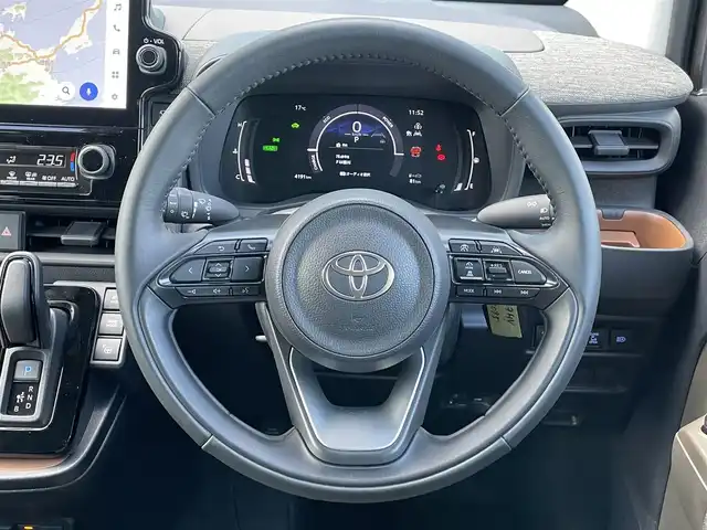 トヨタ シエンタ ハイブリッド Z 香川県 2024(令6)年 0.5万km ブラック トヨタセーフティセンス/→プリクラッシュセーフティ/→レーンディパーチャーアラート/→レーダークルーズコントロール/→アダプティブハイビームアシスト/→ロードサインアシスト/→ドライバー異常時対応システム/→プロアクティブドライビングアシスト/→発信遅れ告知機能/純正10.5型インチディスプレイオーディオ/【フルセグＴＶ/AM/FM//Bluetooth】/パノラミックビューモニター/バックカメラ/シートヒーター/革巻きステアリング/ステアリングヒーター/両側パワースライドドア/リアロールサンシェード/LEDライト/純正15インチアルミホイール/ETC2.0/スマートキー/プッシュスタート