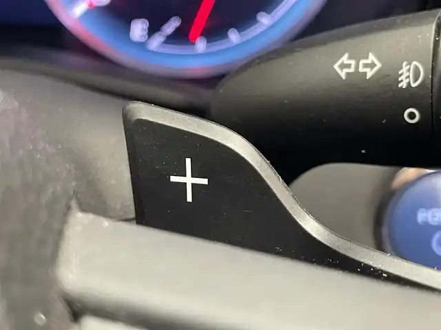 トヨタ クラウン ハイブリッド RS アドバンス 愛知県 2018(平30)年 5.4万km ホワイトパールクリスタルシャイン 純正ナビ　全方位カメラ　禁煙車　ハーフレザー　シートヒーター　ハンドルヒーター　パーキングアシスト　純正ドラレコ　衝突軽減　追従クルコン　ＢＳＭ　ＨＵＤ　パワーシート　電動パーキング　コーナーセンサー　LEDオートライト　オートハイビーム　フルセグTV　DVD再生　メモリシート　フォグランプ