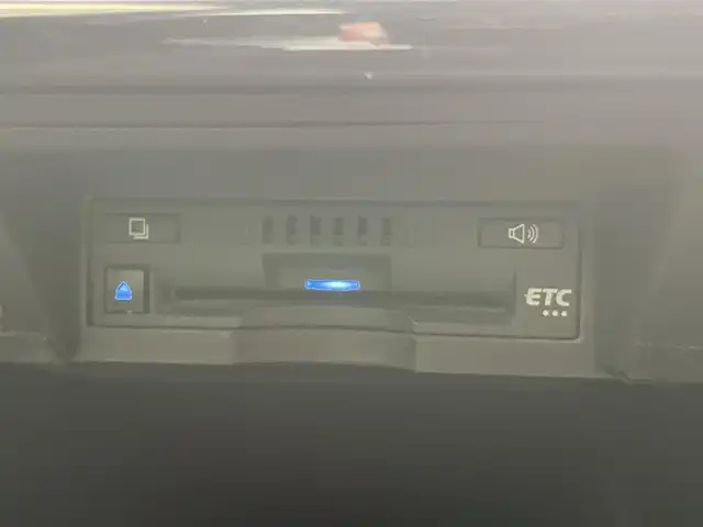 トヨタ クラウン ハイブリッド RS アドバンス 愛知県 2018(平30)年 5.4万km ホワイトパールクリスタルシャイン 純正ナビ　全方位カメラ　禁煙車　ハーフレザー　シートヒーター　ハンドルヒーター　パーキングアシスト　純正ドラレコ　衝突軽減　追従クルコン　ＢＳＭ　ＨＵＤ　パワーシート　電動パーキング　コーナーセンサー　LEDオートライト　オートハイビーム　フルセグTV　DVD再生　メモリシート　フォグランプ